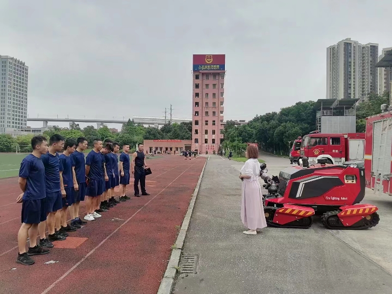 舉升搶險主戰(zhàn)消防車、全地形消防滅火機器人巡展演示圓滿結(jié)束
